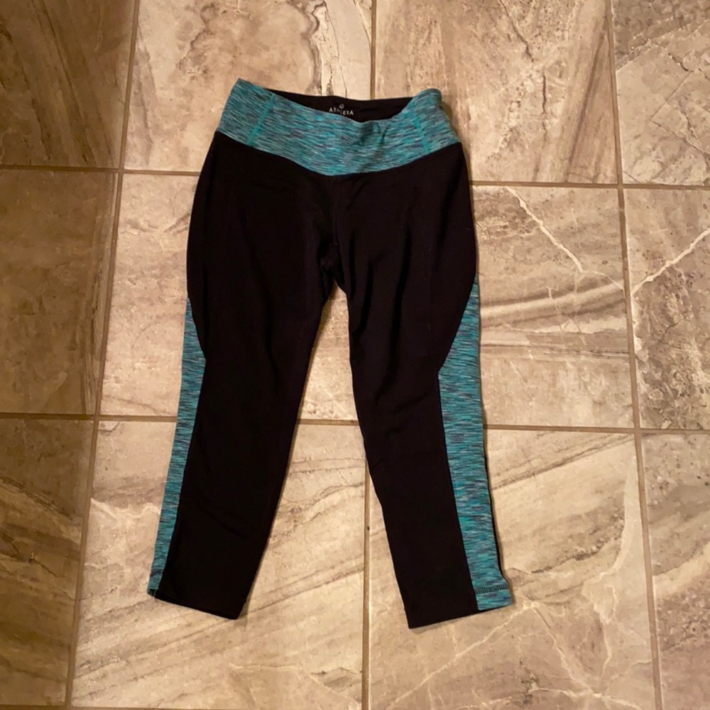 EUC athleta cropped leggings size small